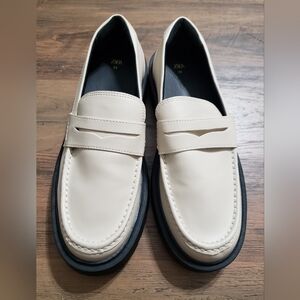 Zara Women’s LUG SOLE PENNY LOAFERS Off White Size EUR 39 US 8 NWOT